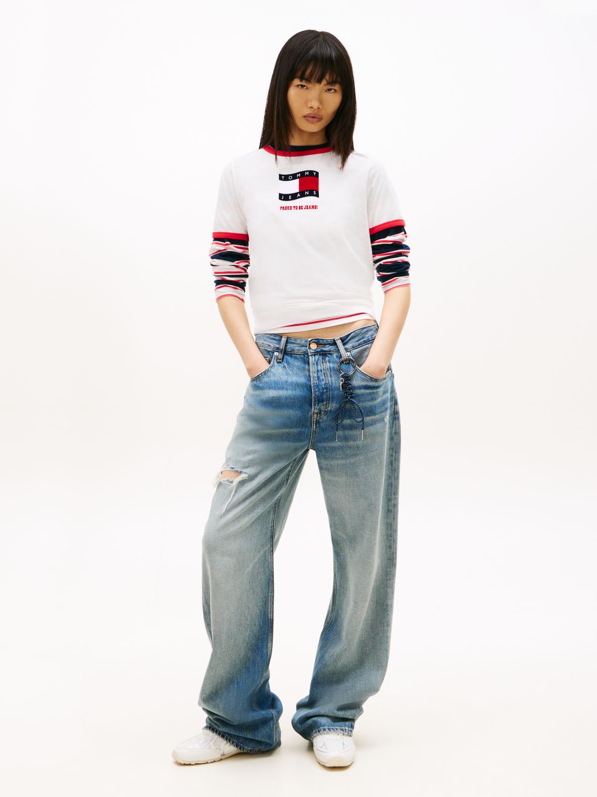 Wavy Flag Contrast Ringer T-Shirt — White