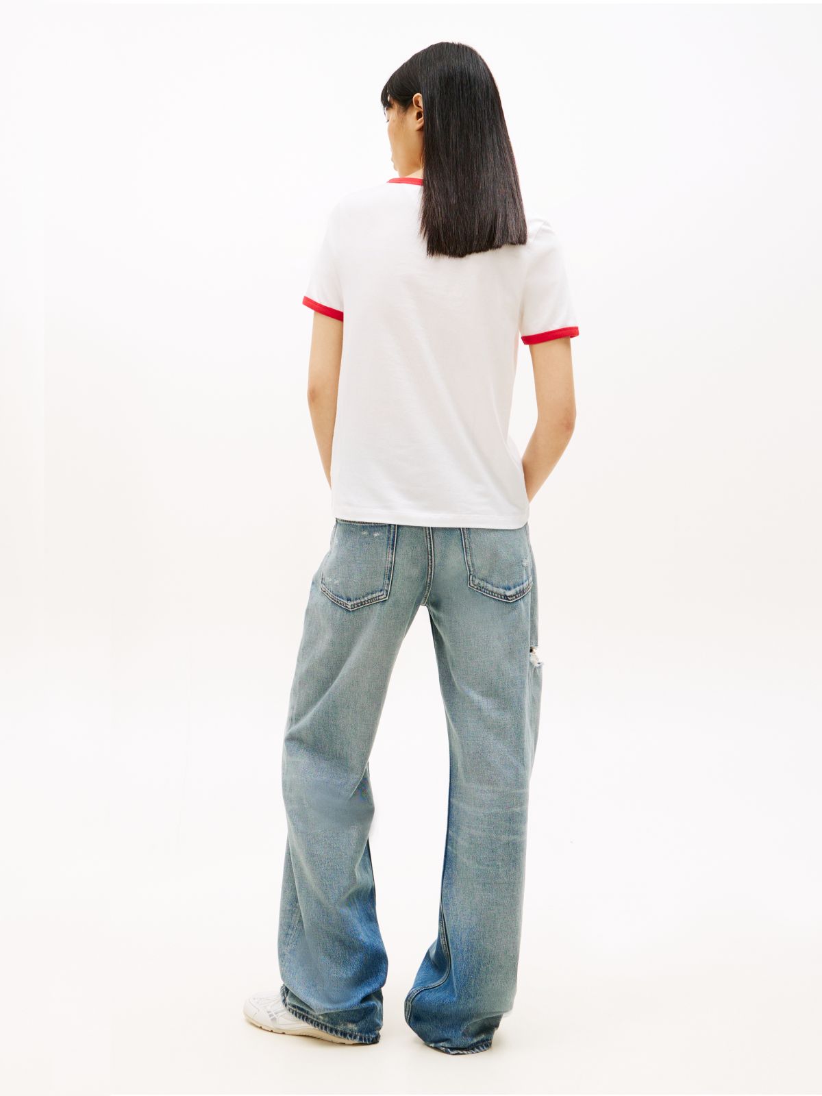 Wavy Flag Contrast Ringer T-Shirt — White