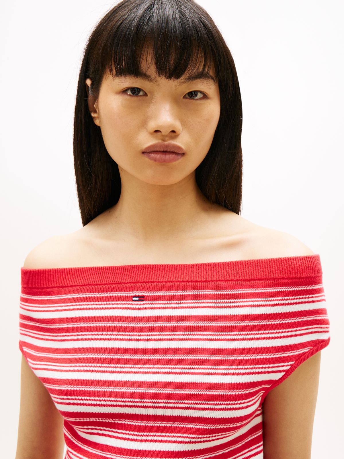 Stripe Off-The-Shoulder Slim Jumper — Red