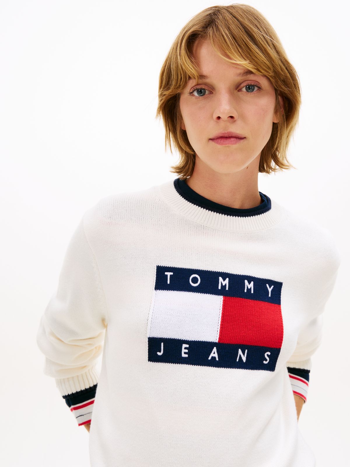 Intarsia Flag Badge Tipped Relaxed Jumper — White