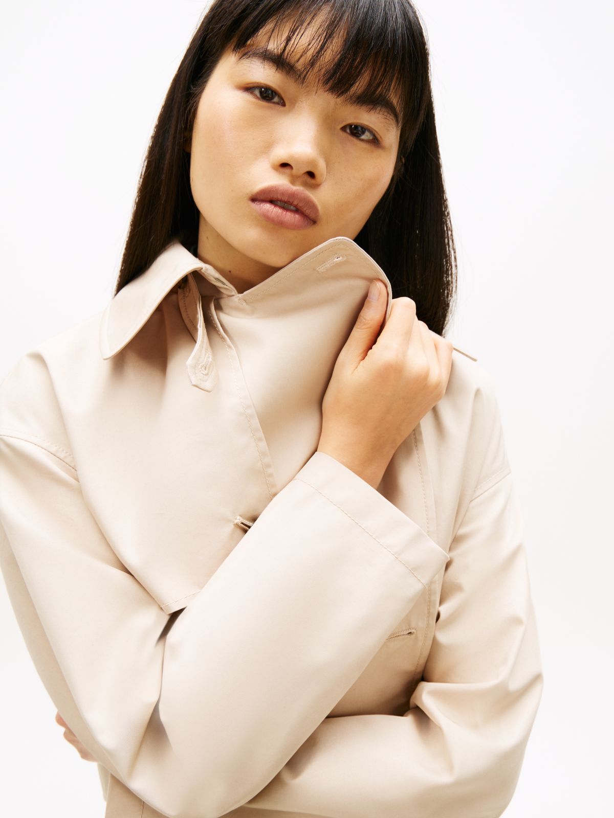 Water Repellent Relaxed Short Trench Coat — Beige