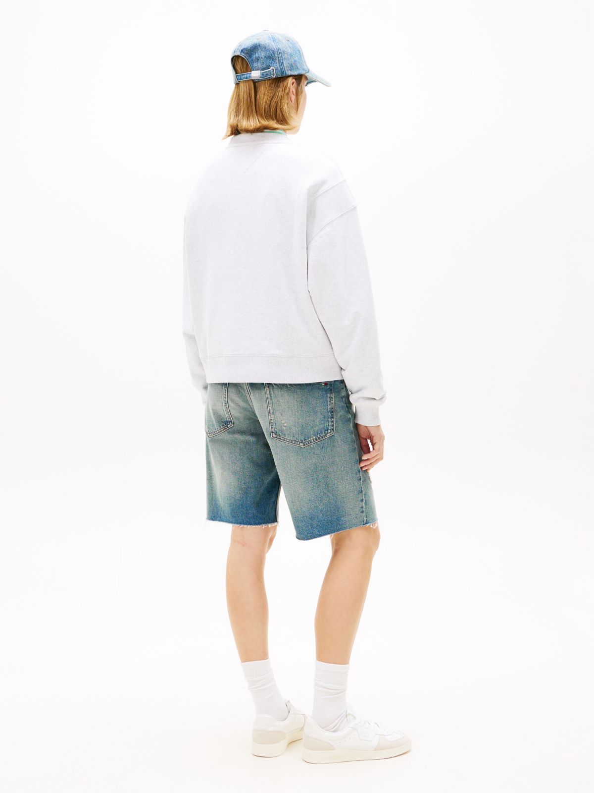 Contrast Logo Embroidery Boxy Sweatshirt — Grey