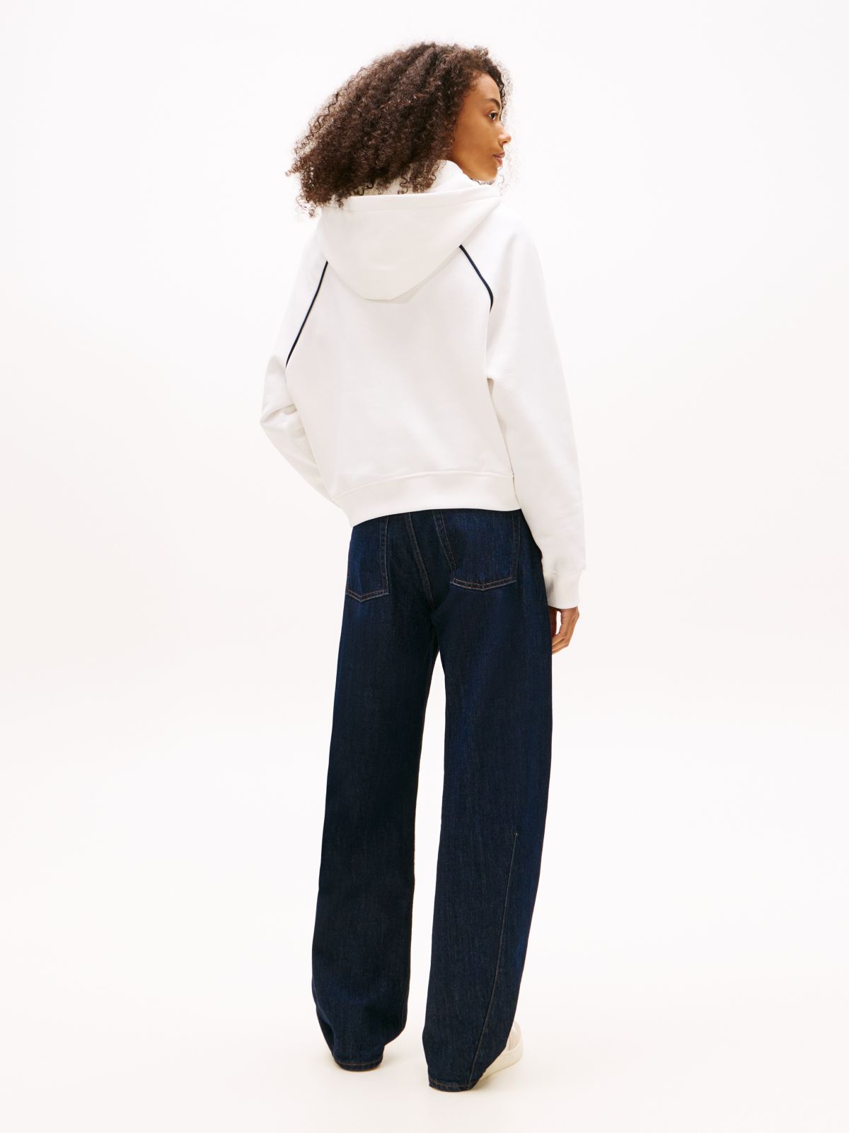 Tommy Badge Piping Relaxed Hoody — White