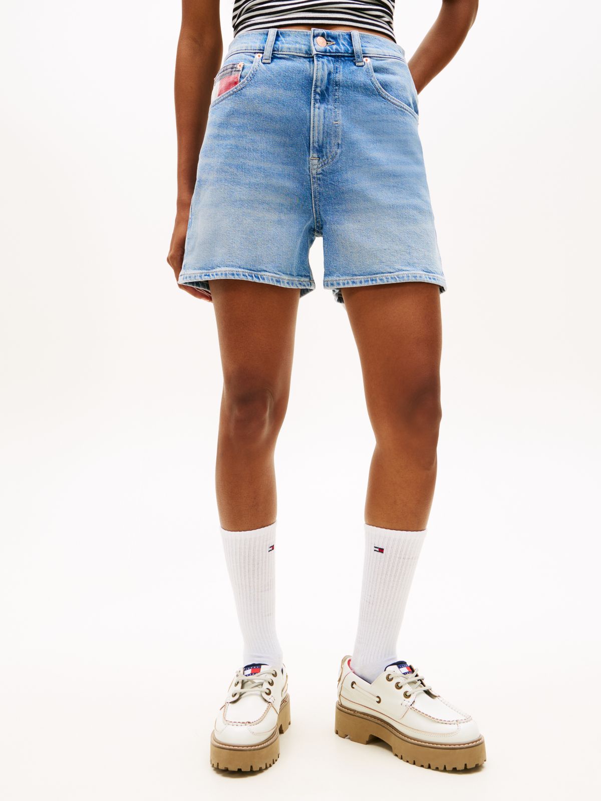 Colour-Blocked Coin Pocket Mom Denim Shorts — Blue