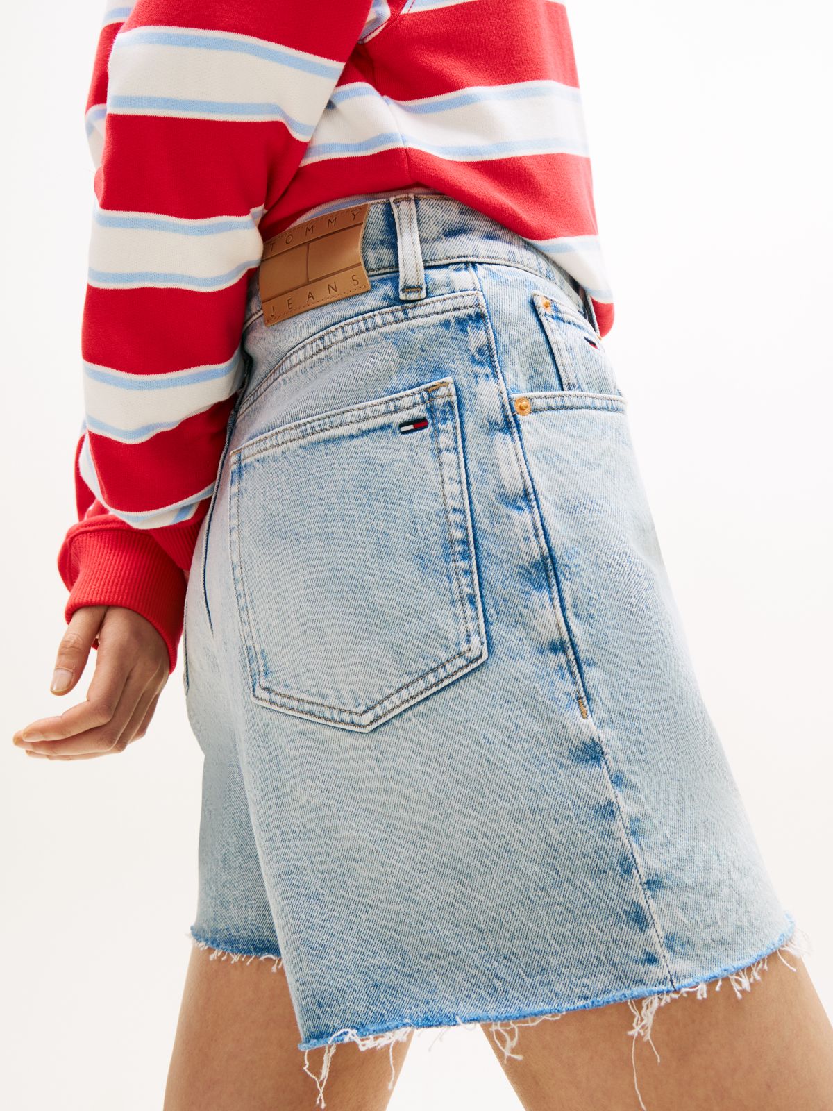 Faded Straight Leg Mom Denim Shorts — Blue