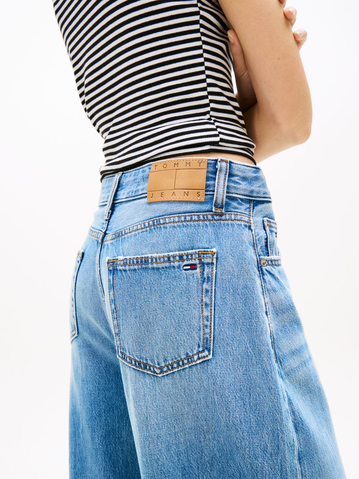 Whiskered Balloon Tapered Leg Jeans — Blue
