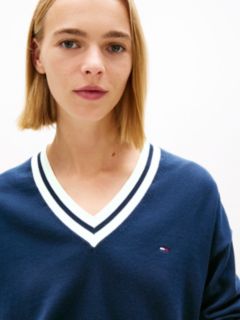 Relaxed Tipped V-Neck Jumper — Blue 2