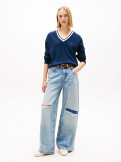 Relaxed Tipped V-Neck Jumper — Blue 3