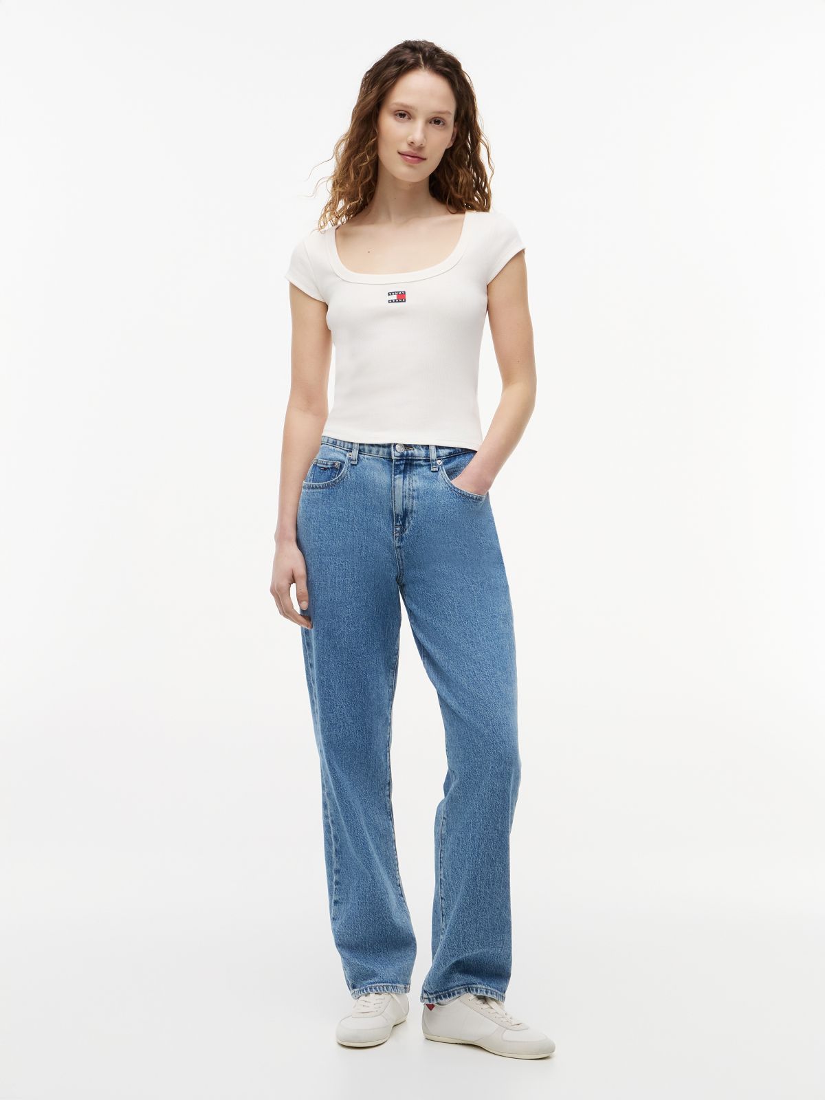Tommy Badge Scoop Neck Slim T-Shirt — White