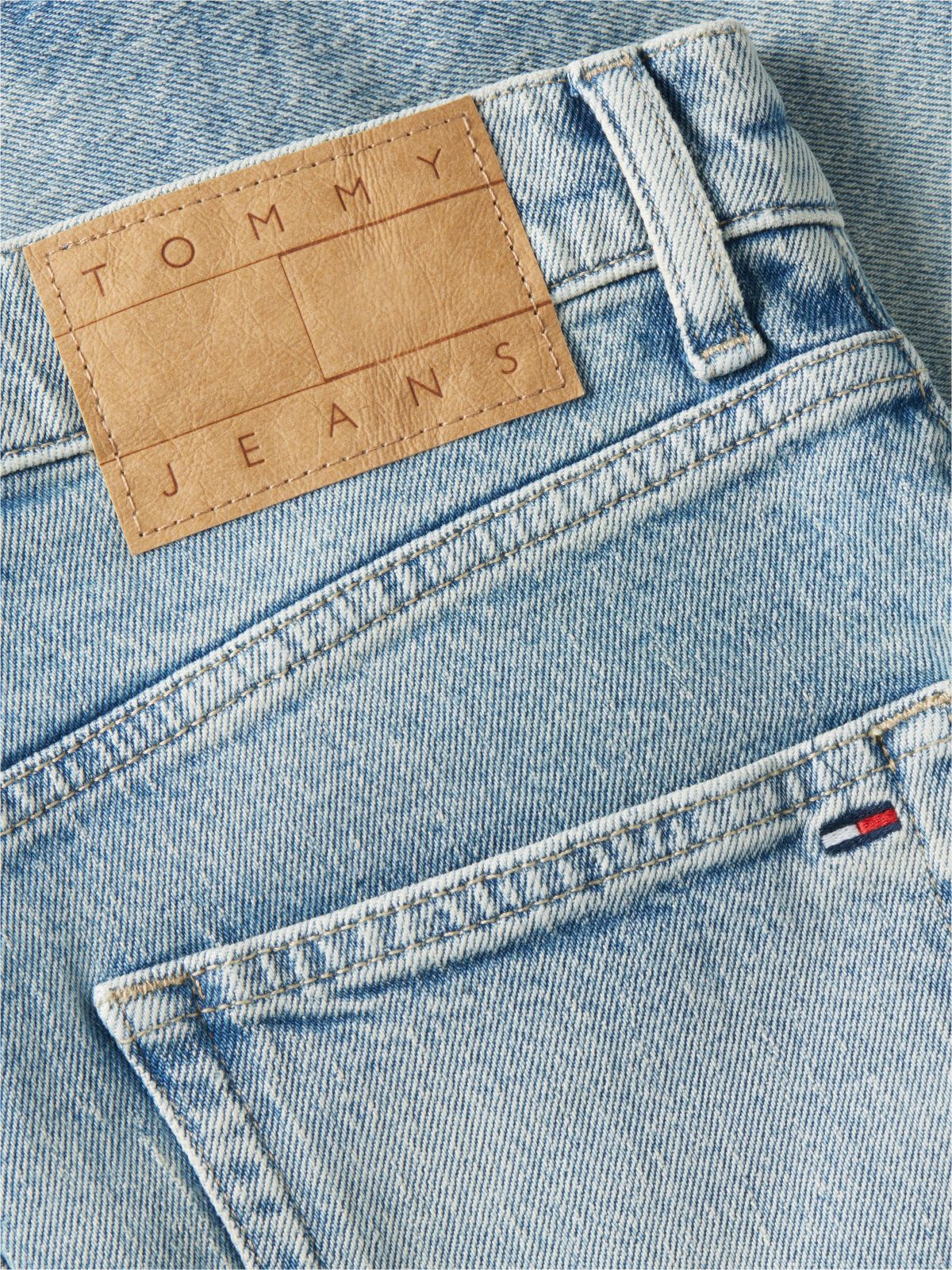 Vintage Mom Mid Rise Denim Shorts — Blue