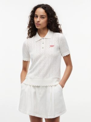 pull manches courtes à motif drapeau et col polo white pour femmes tommy jeans
