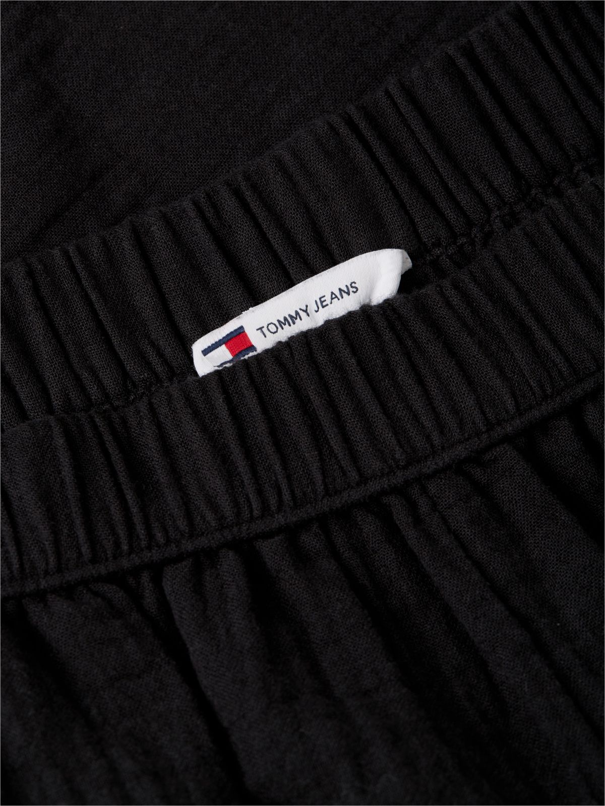 Crinkle Textured Relaxed Shorts — Black