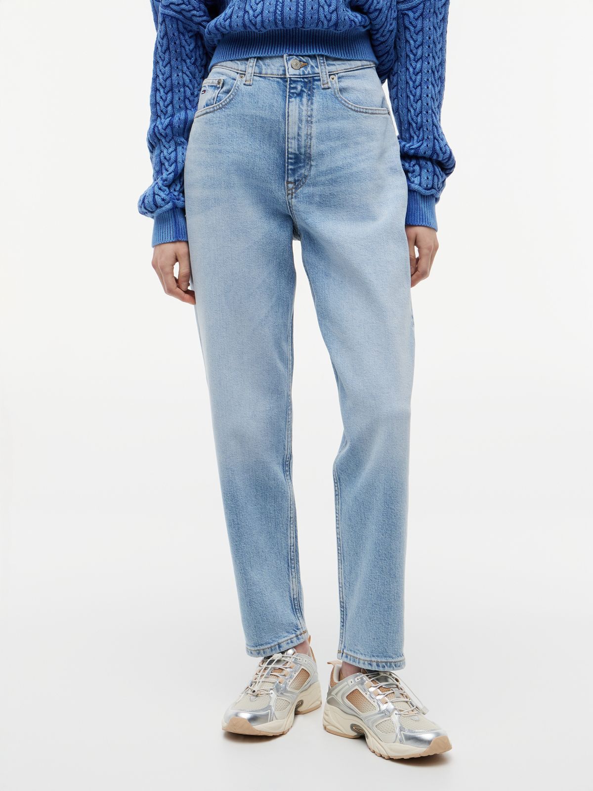 Mom High Rise Tapered Jeans — Blue