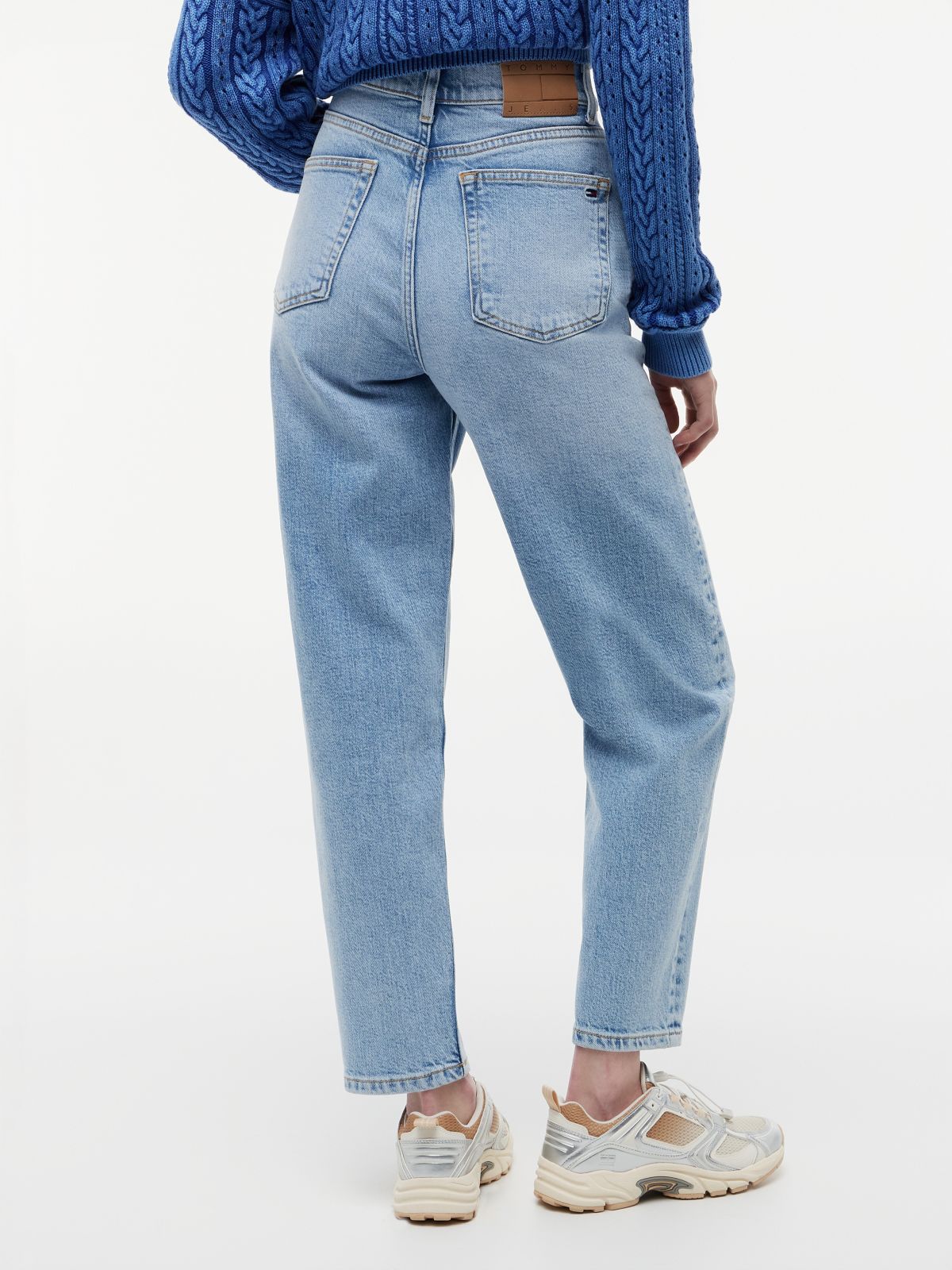 Mom High Rise Tapered Jeans — Blue
