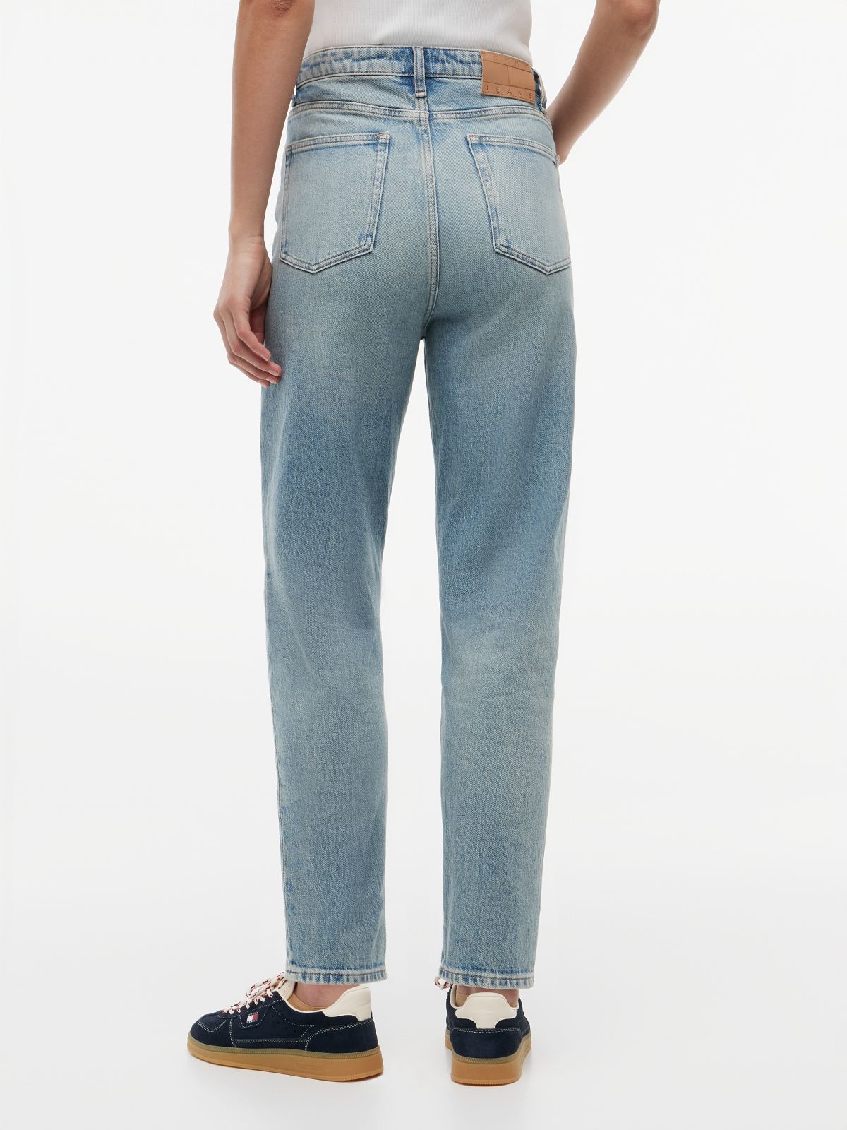 Mom High Rise Tapered Jeans — Blue