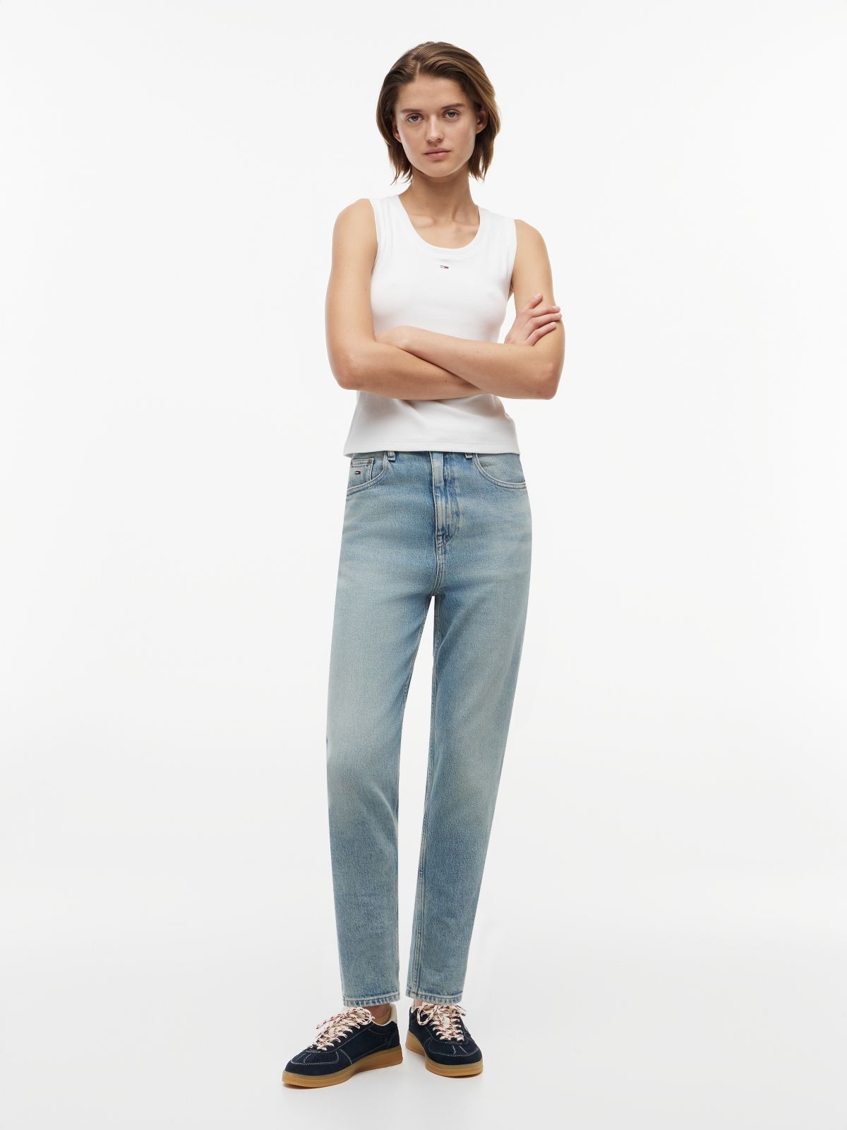 Mom High Rise Tapered Jeans — Blue