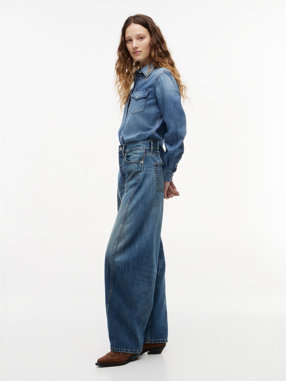 Ella High Rise Barrel Twisted Seam Jeans — Blue