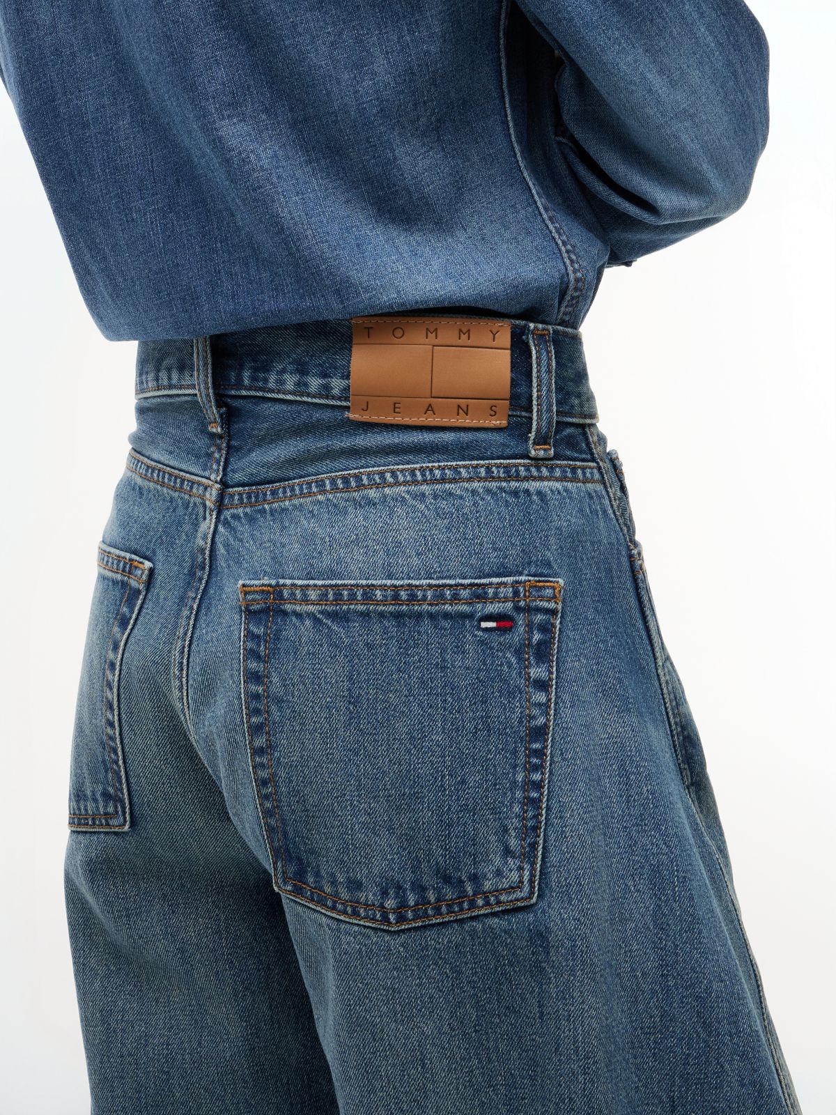 Ella High Rise Barrel Twisted Seam Jeans — Blue