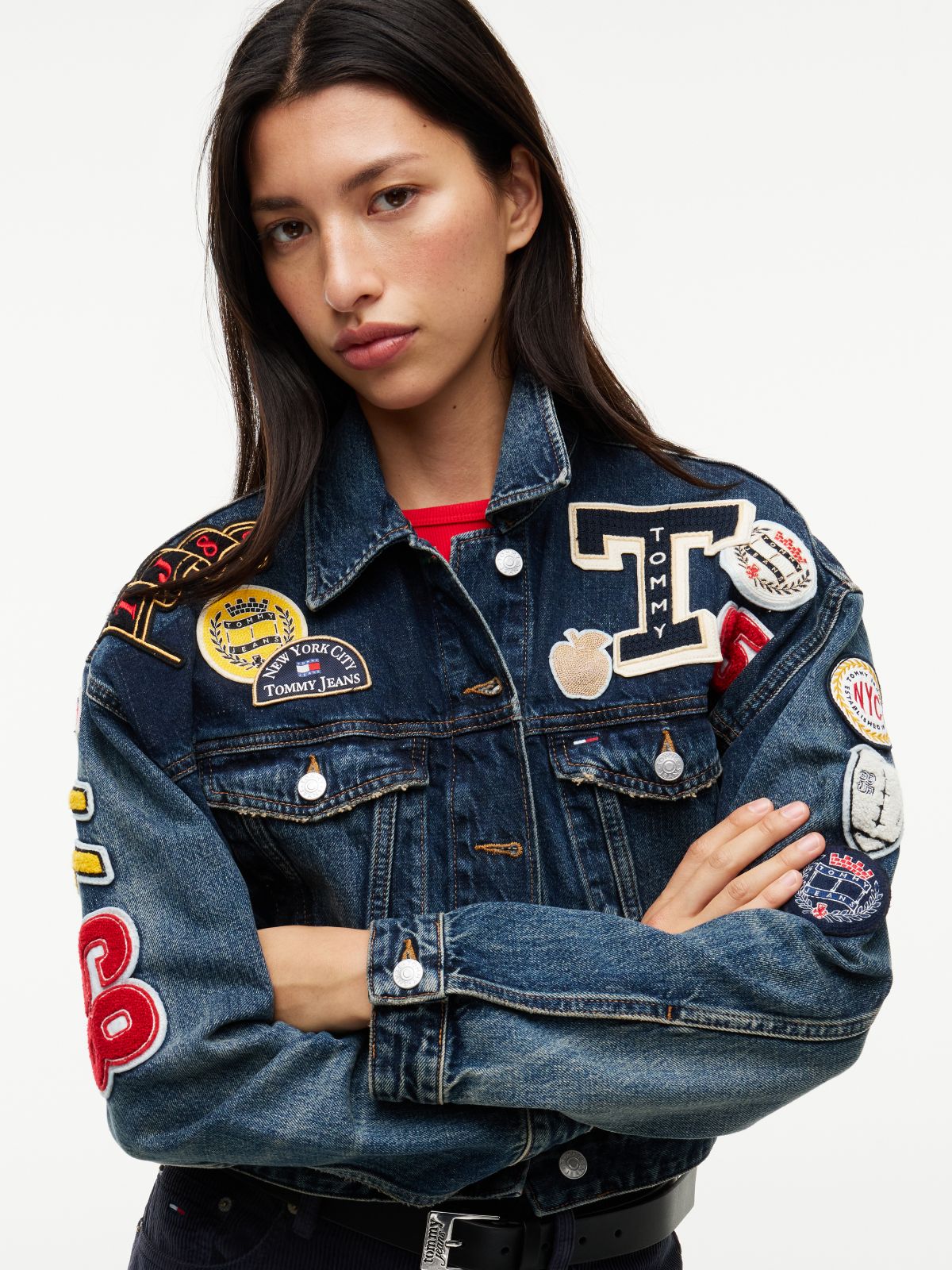 Tommy Badge Cropped Denim Trucker Jacket — Blue