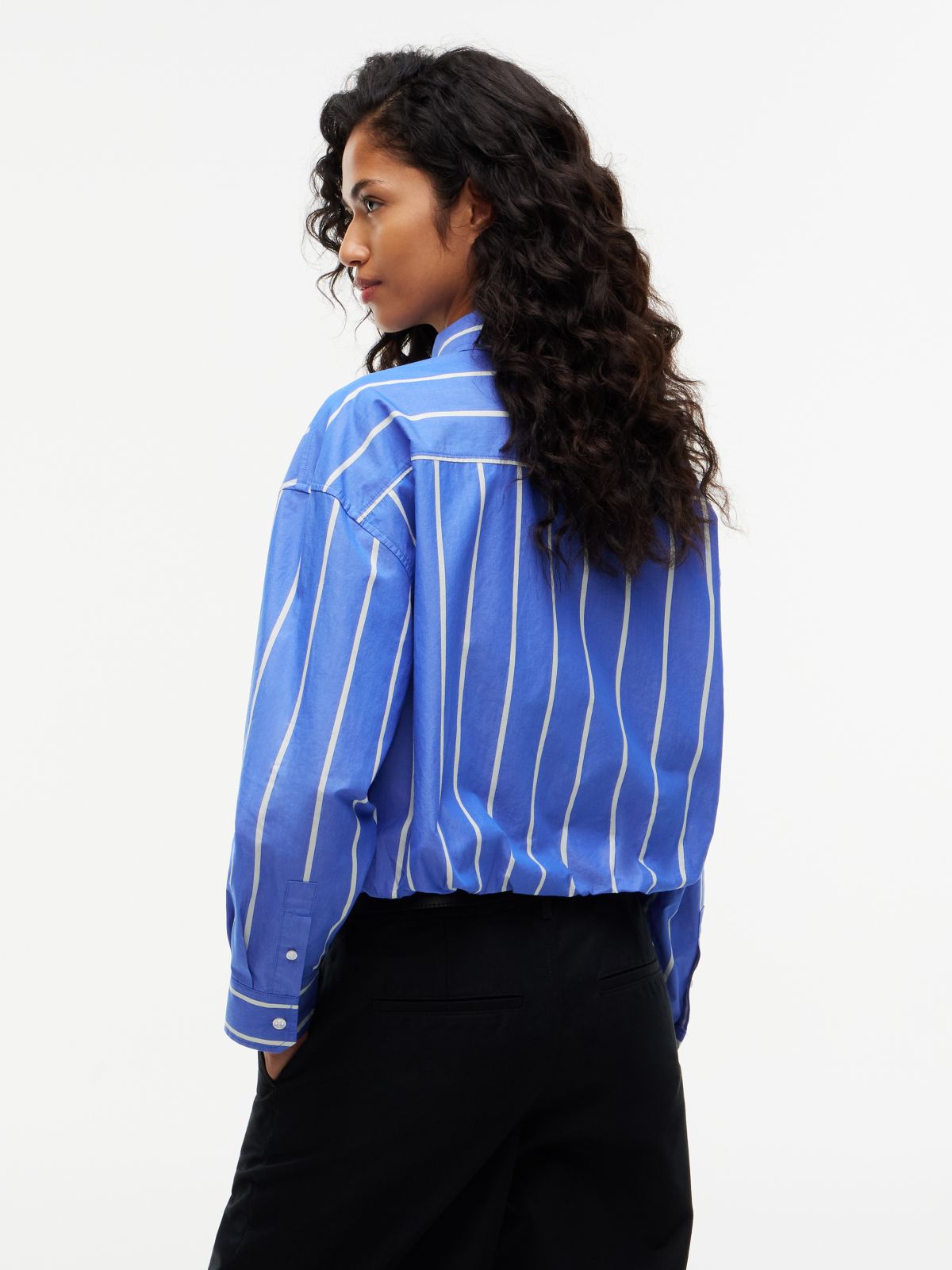 Oversized Fit Cropped Gathered Poplin Shirt — Blue