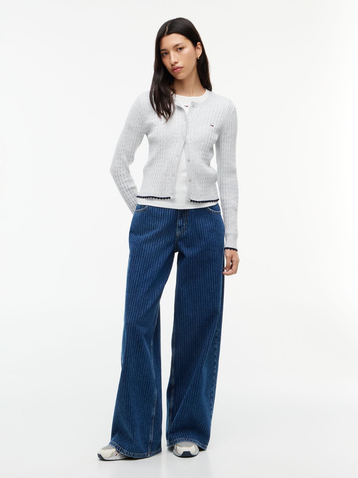 Cable Knit Scalloped Trim Slim Cardigan — Grey
