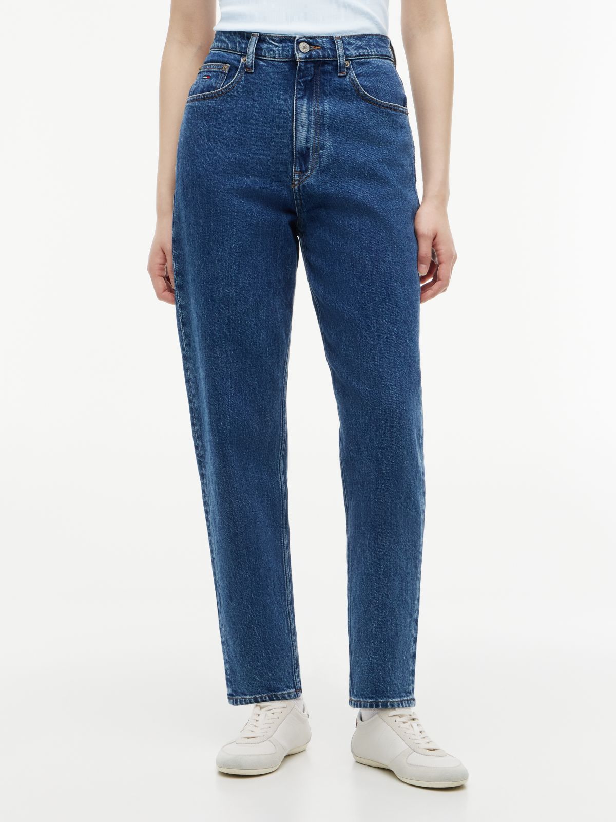 Mom High Rise Tapered Jeans — Blue