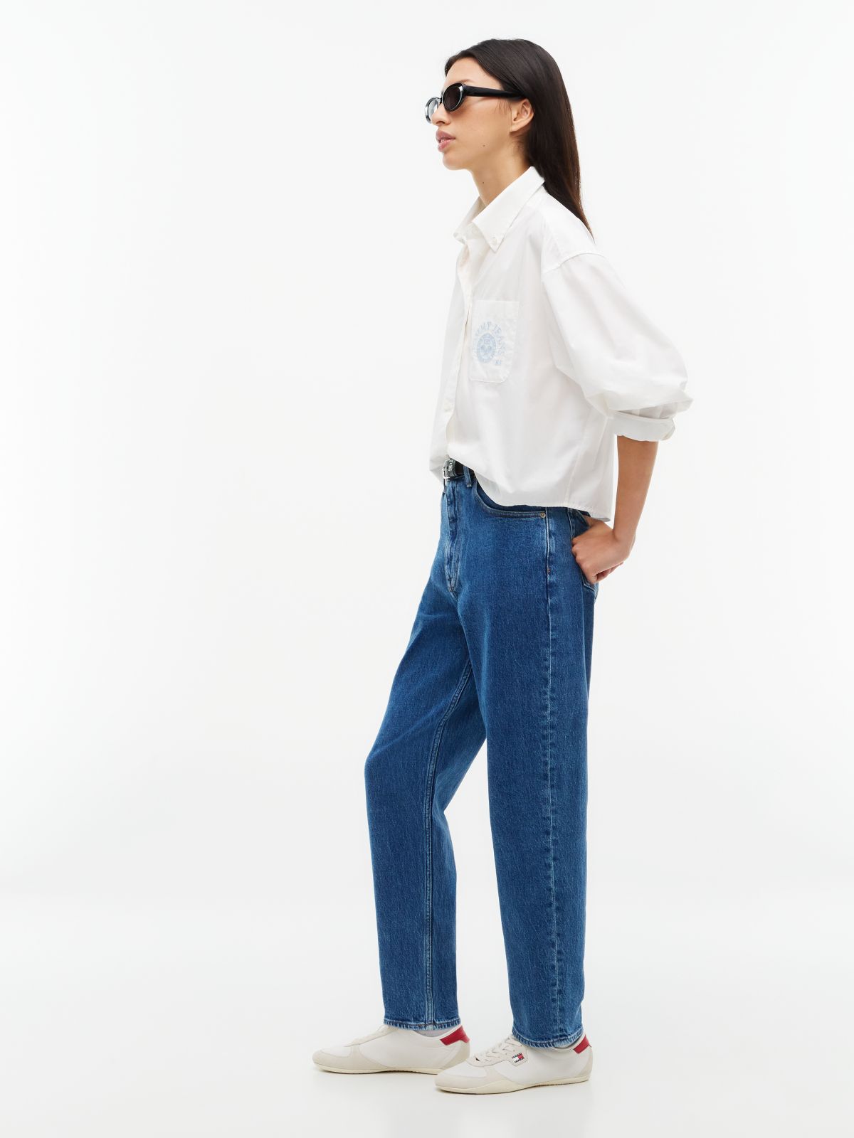Mom High Rise Tapered Jeans — Blue