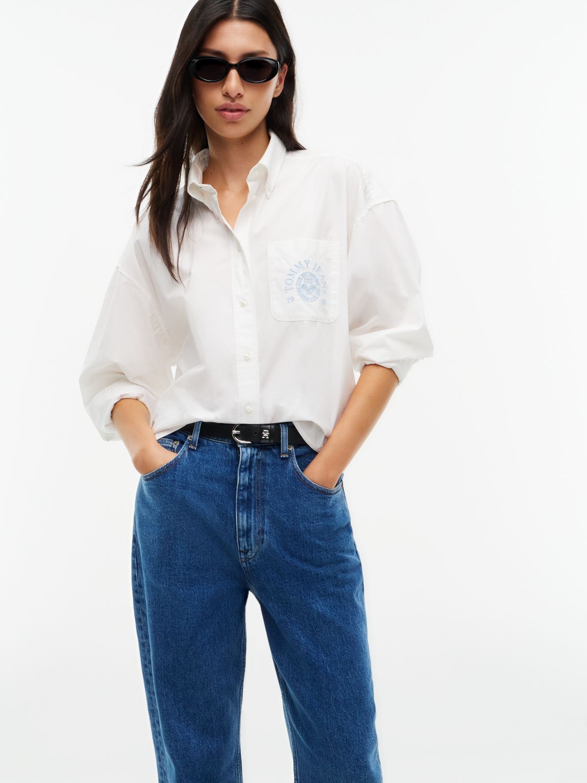 Mom High Rise Tapered Jeans — Blue