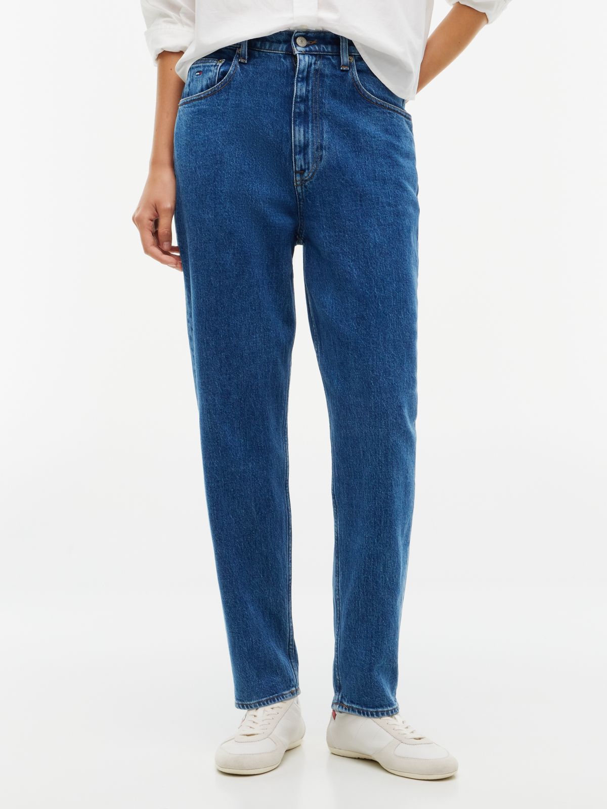 Mom High Rise Tapered Jeans — Blue