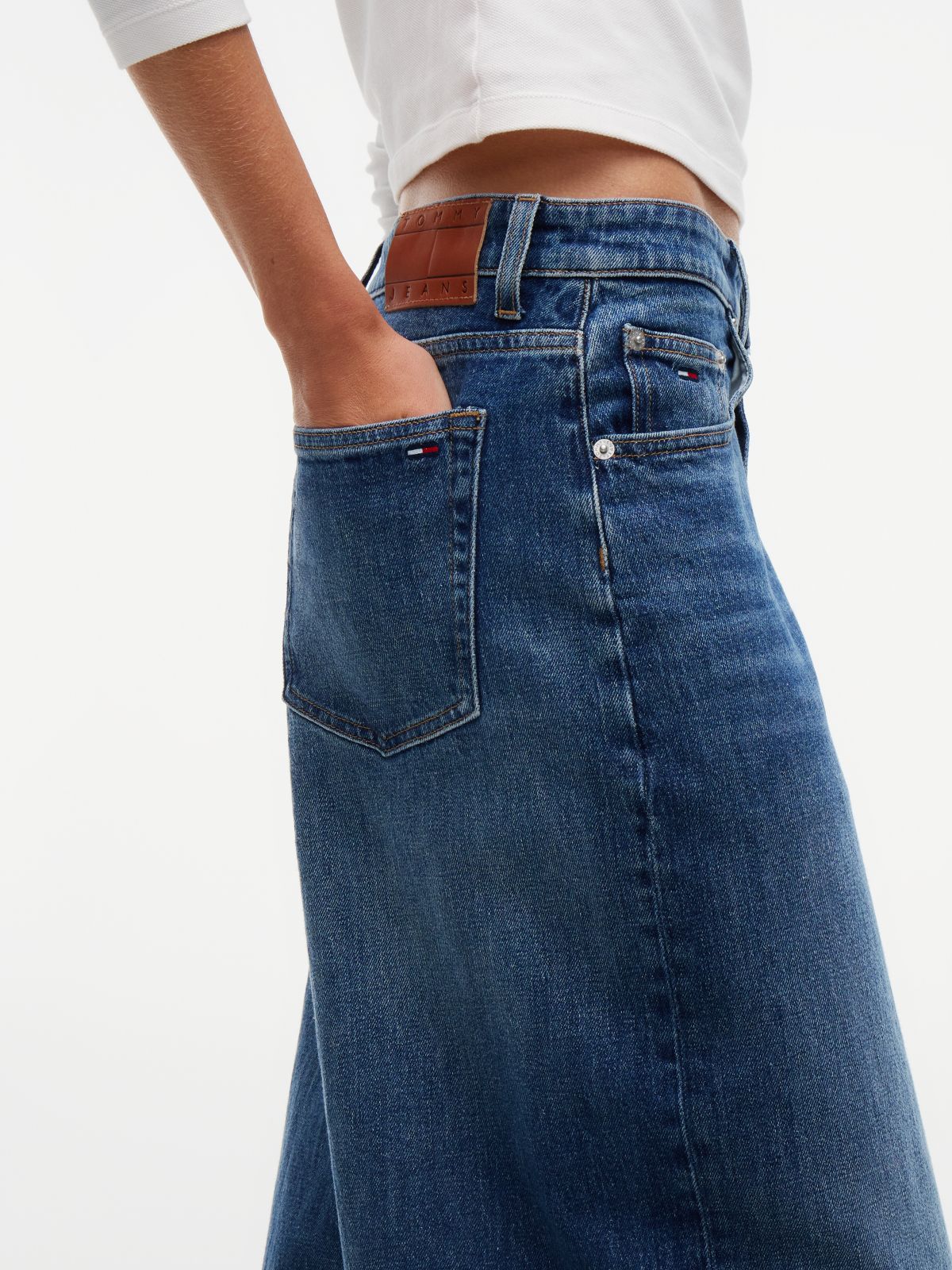 Daisy Low Rise Loose Jeans — Denim