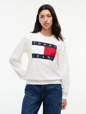 white tommy flag badge crew neck sweatshirt for women tommy jeans
