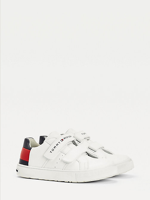 white low-top trainers for boys tommy hilfiger