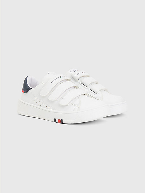 white signature midsole low-top trainers for boys tommy hilfiger
