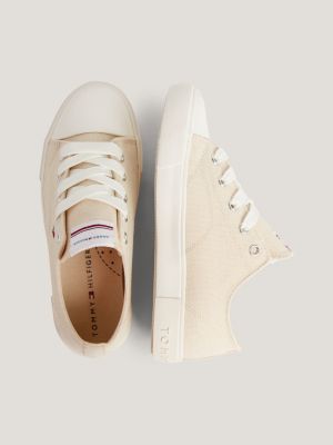 Tommy hilfiger shoes without hot sale laces