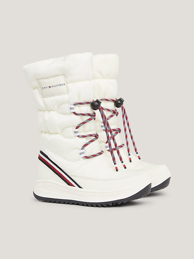 botas de nieve con cinta distintiva y logo white de nina tommy hilfiger