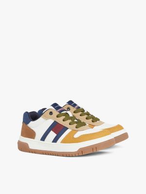 weiß genderinklusiver sneaker mit flag für unisex kinder - tommy hilfiger