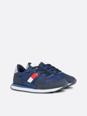 blue sneaker met contrasterende textuur en vlag voor kinderen unisex - tommy hilfiger