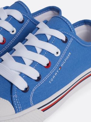 baskets à détail emblématique sur la semelle bleu pour enfant unisexe tommy hilfiger