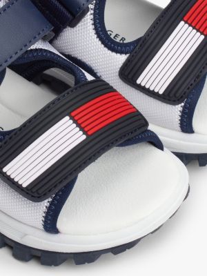 white flag colour-blocked hook and loop sandals for boys tommy hilfiger