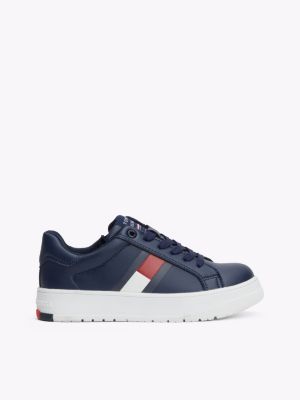 blau lace-up sneaker mit flag für gender-inclusive kinder - tommy hilfiger