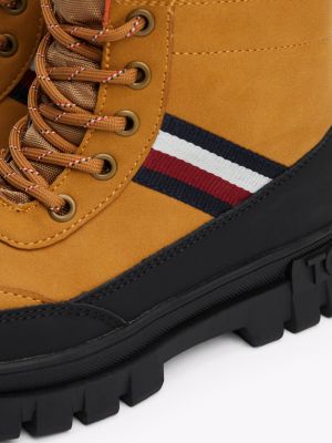 botines con detalles de pelo sintético amarillo de diseño inclusivo infantil tommy hilfiger