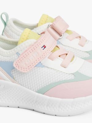 baskets à empiècements en maille et logo plusieurs couleurs pour filles tommy hilfiger