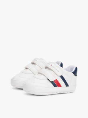 weiß sneaker mit kontrast-ferse und flag für jungen - tommy hilfiger