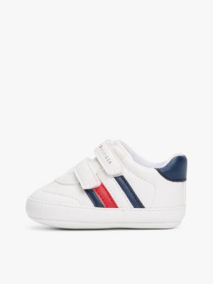 white flag contrast heel trainers for boys tommy hilfiger