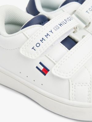 weiß color-pop-sneaker mit klettverschluss für gender-inclusive kinder - tommy hilfiger