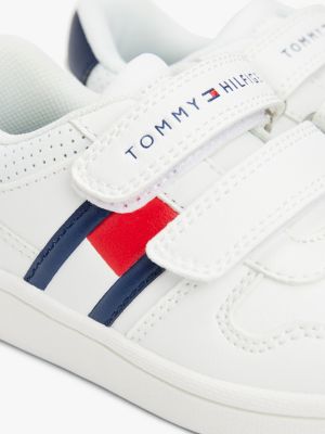 weiß sneaker mit flag und klettverschluss für gender-inclusive kinder - tommy hilfiger