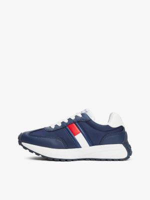 baskets à lacets et drapeau bleu pour enfants genre inclusif tommy hilfiger