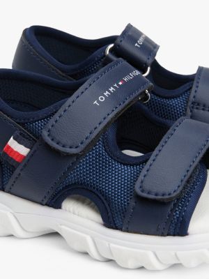 niebieski sandały z zapięciem na rzep i logo dla chłopcy - tommy hilfiger