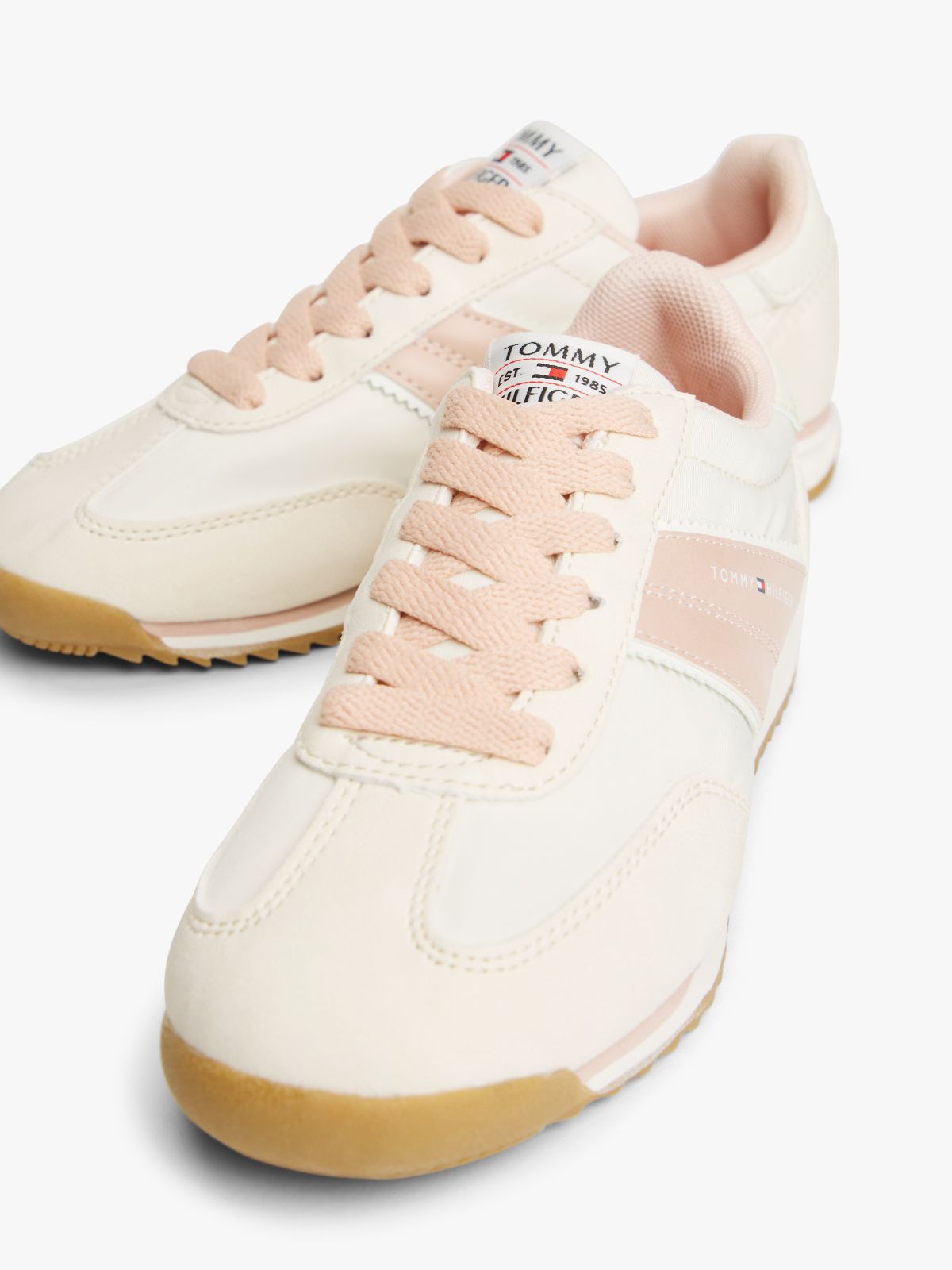 Logo Serrated Trainers — Beige