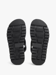 Embossed Leather Toe Post Cleat Sandals — Black 5